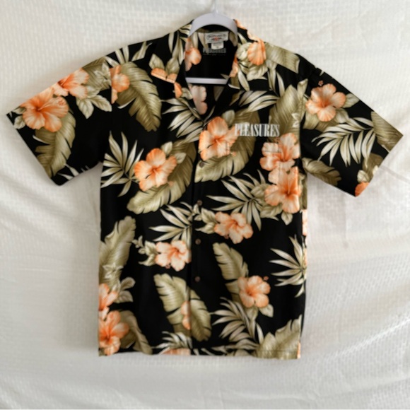 Pacific Legend Hawaiian Floral Black Cream Color Short Sleeve Button Up Size Med - Picture 3 of 10